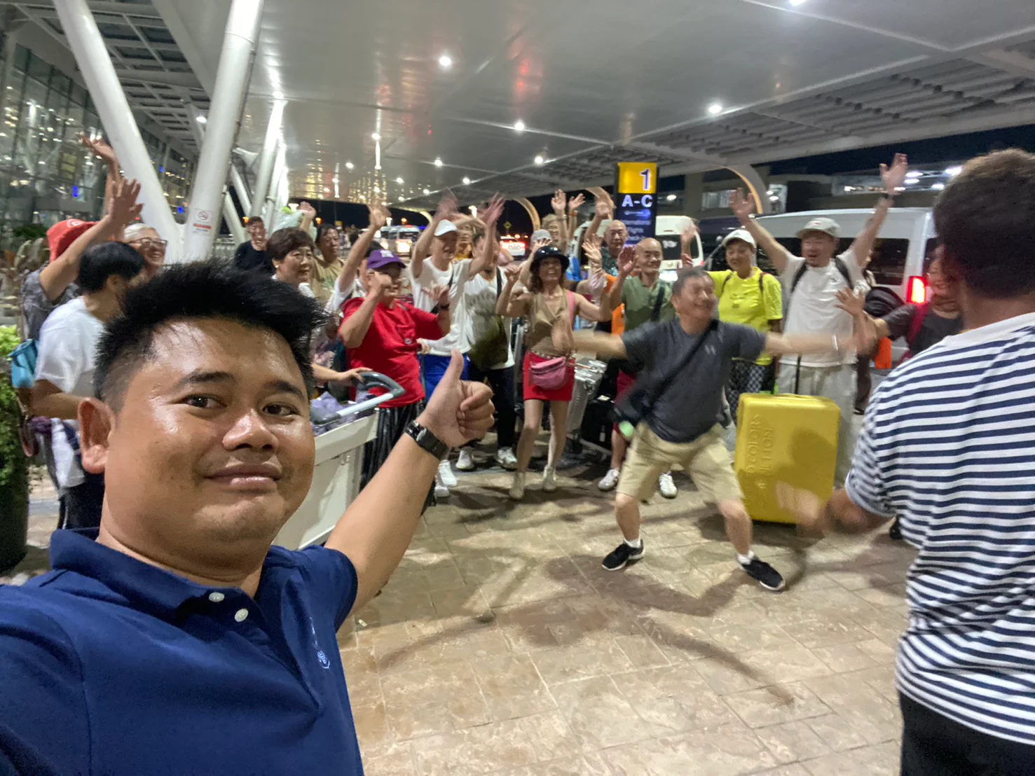 4. Private Trip — บริการรถเหมาเที่ยวทั่วประเทศไทย